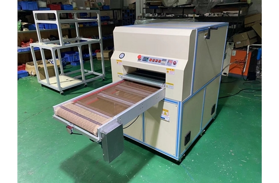 標(biāo)準(zhǔn)吸塑托盤除塵機(jī)