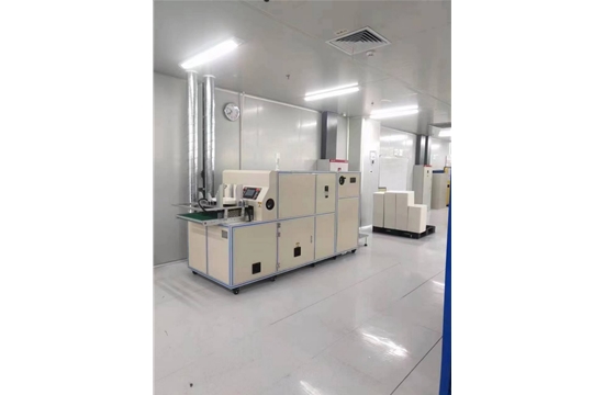 全自動(dòng)吸塑托盤(pán)除塵機(jī)